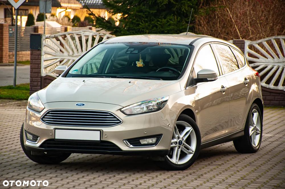 Ford Focus - 30