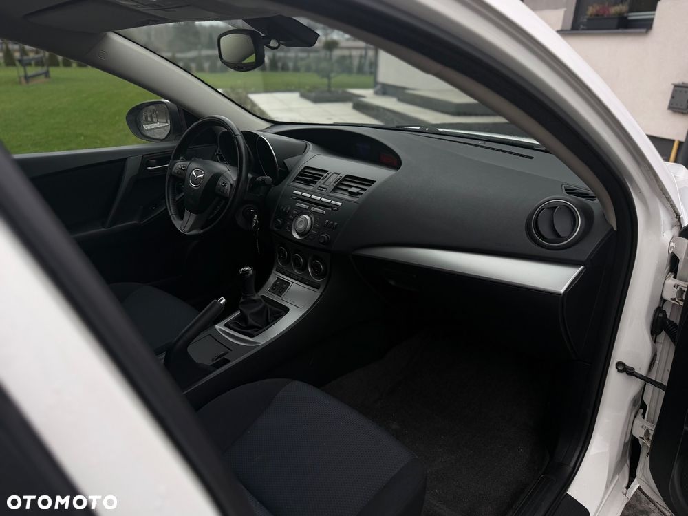 Mazda 3 1.6 CD Exclusive + - 6