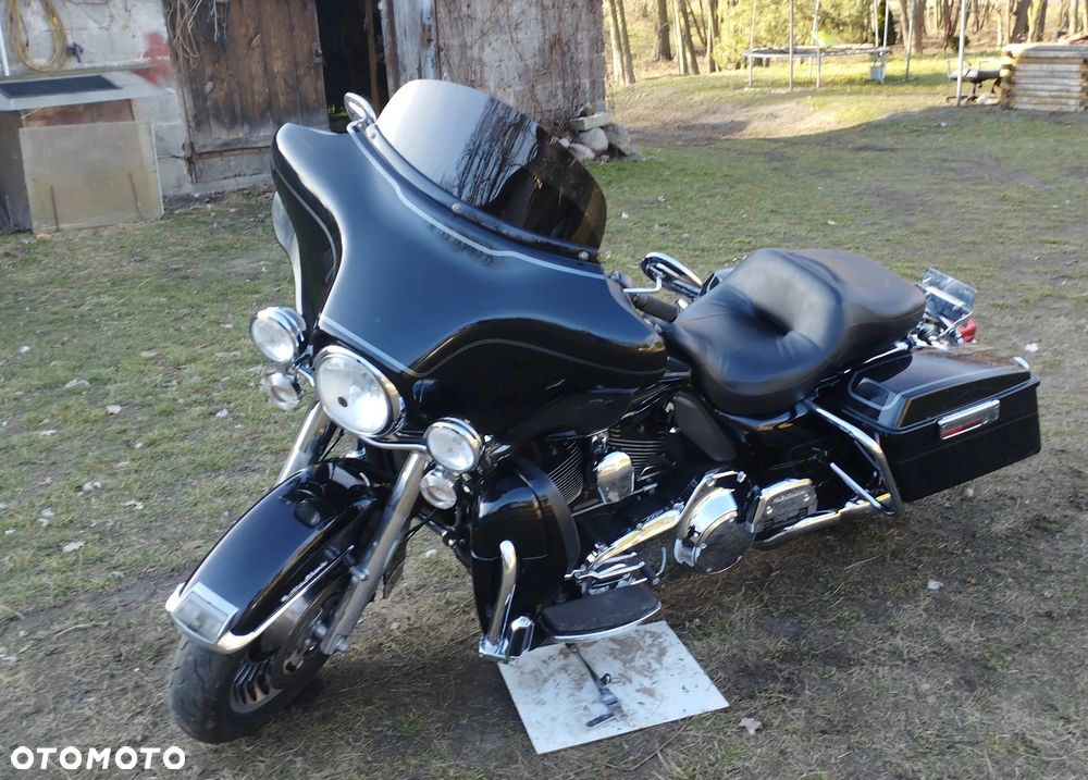 Harley-Davidson FLHTCU Ultra - 1