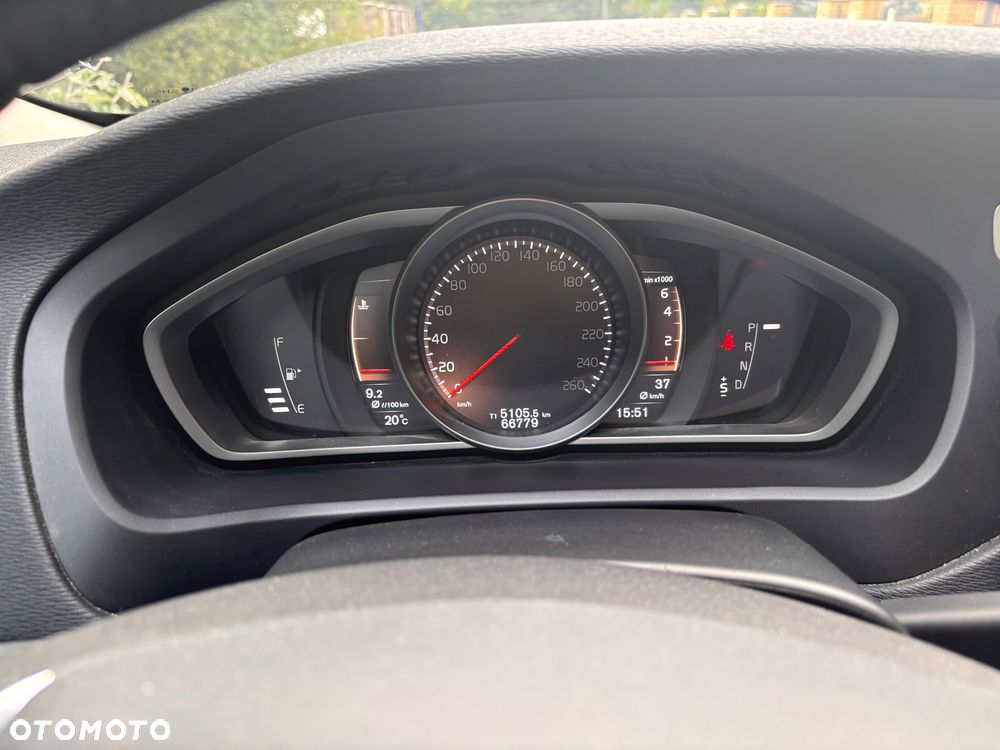 Volvo V40 Cross Country T3 Drive-E Momentum - 11
