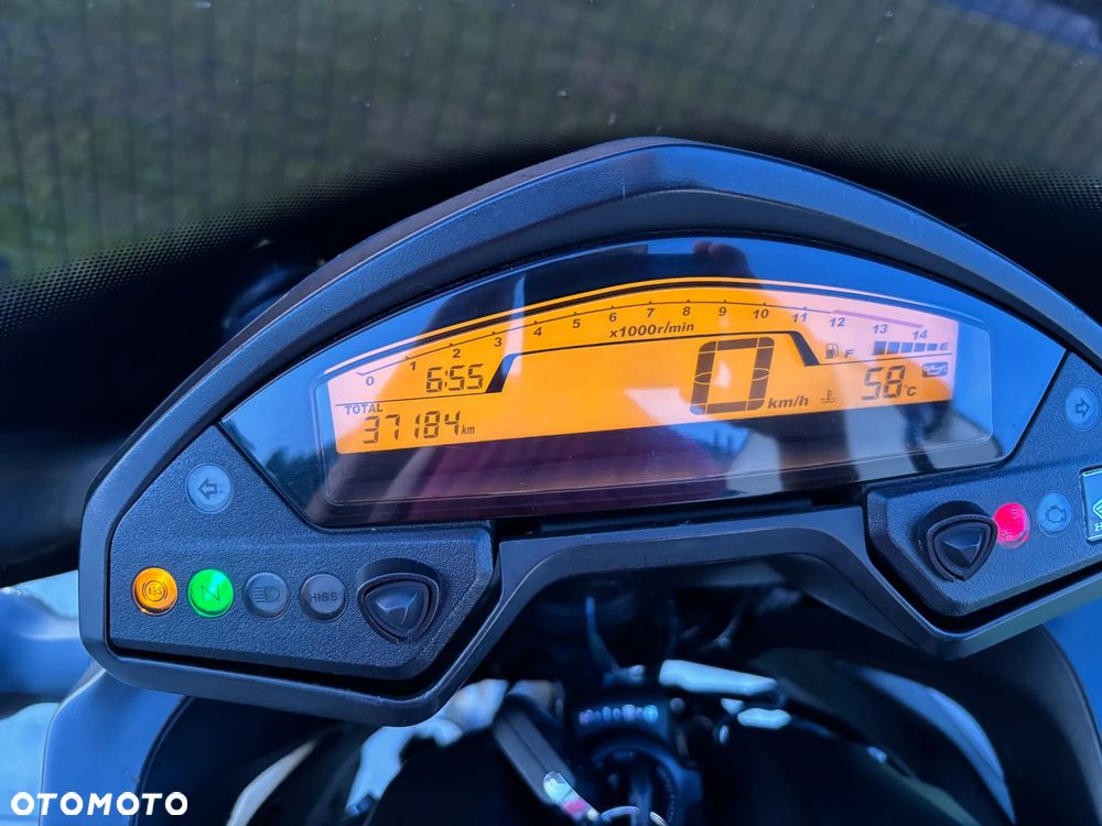 Honda VFR - 13