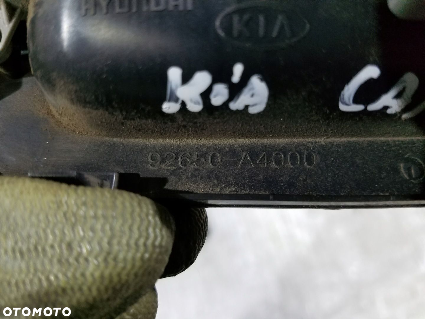 LATARKA ŁADOWARKA KIA CARENS IV - 3