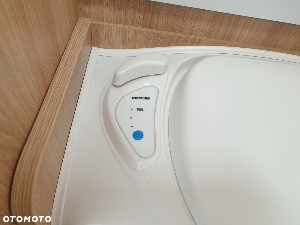 KNAUS DESEO 400 TR - 15