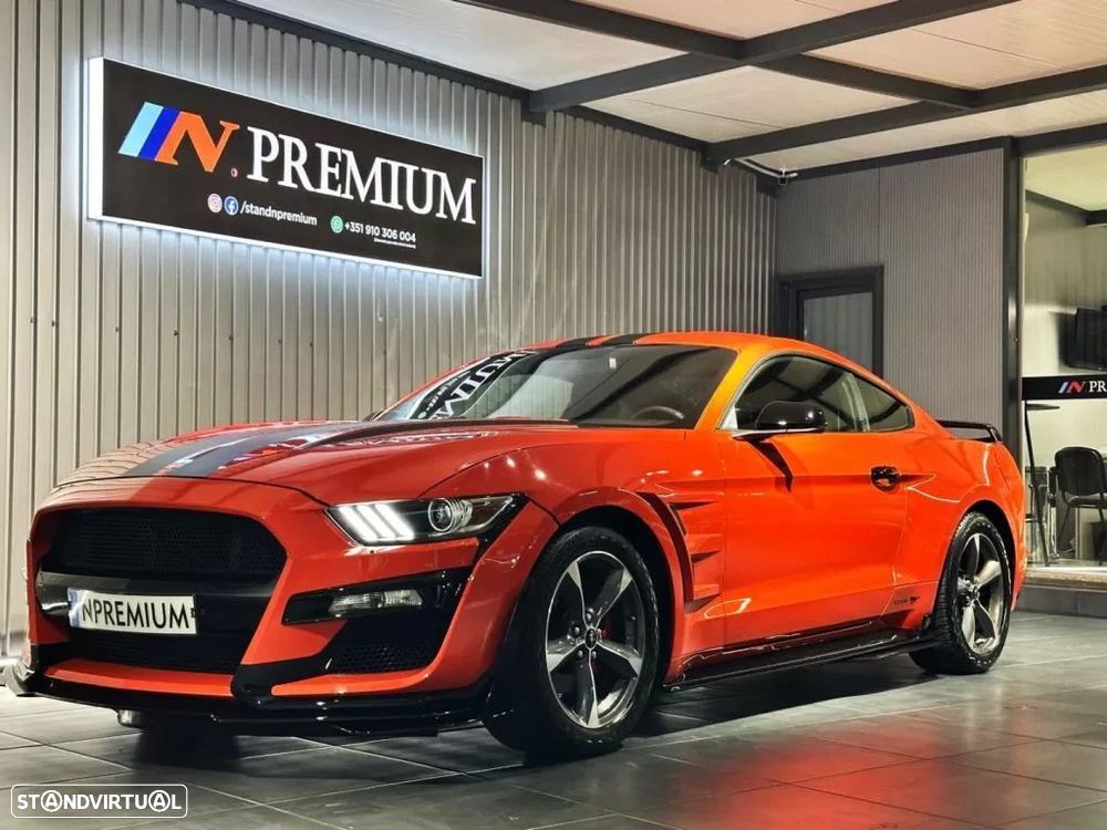 Ford Mustang - 32