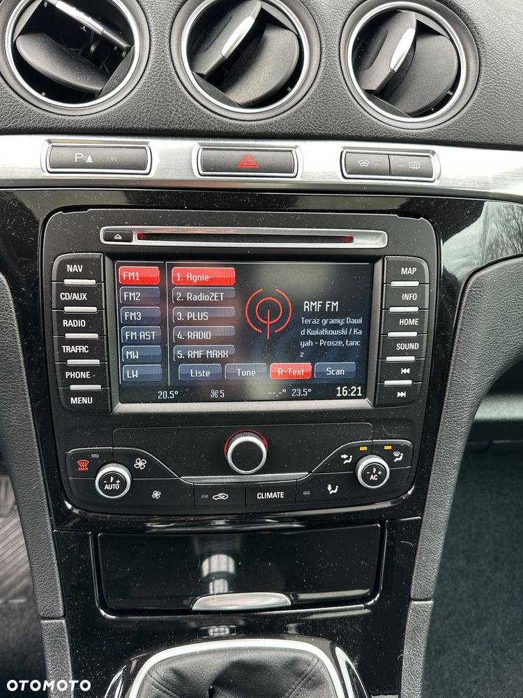 Ford Galaxy 2.0 TDCi DPF Business Edition - 33