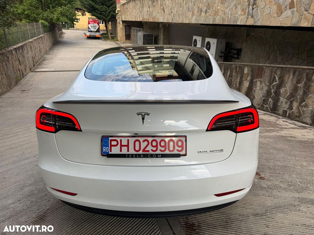 Tesla Model 3 Performance - 15