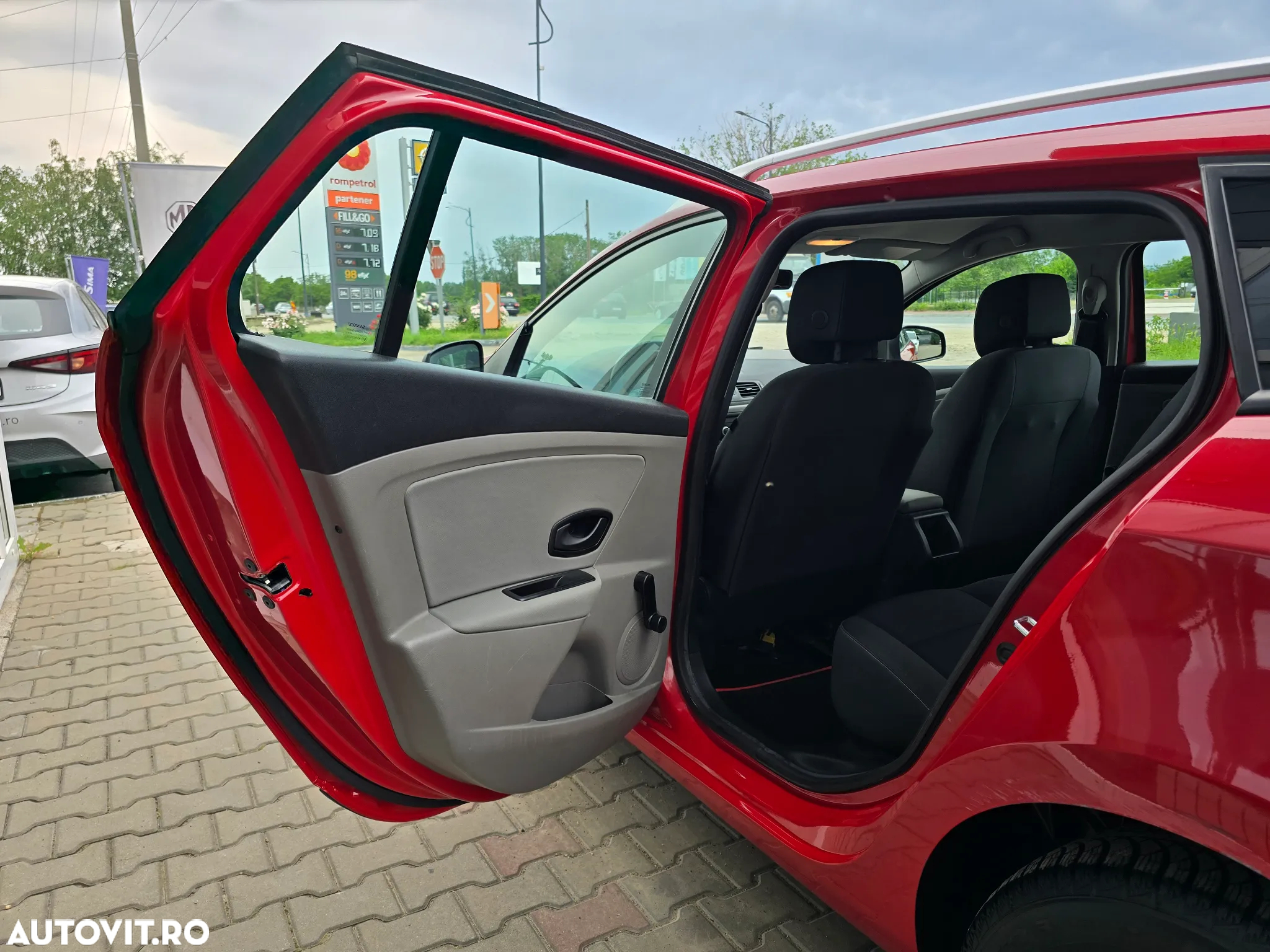 Renault Megane 1.6 16V 100 TomTom Edition - 12
