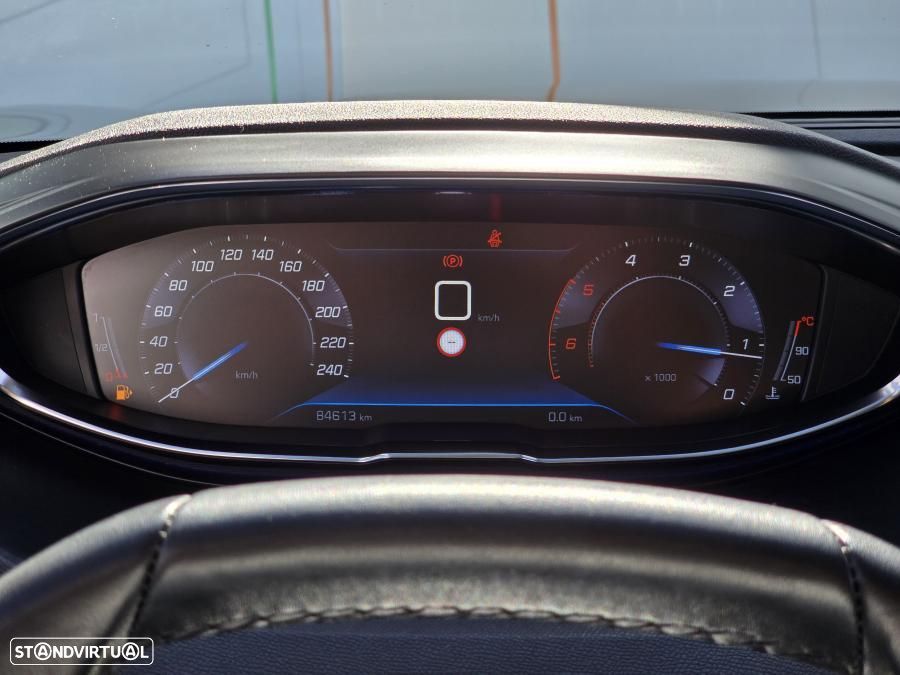 Peugeot 3008 1.5 BlueHDi Active - 17