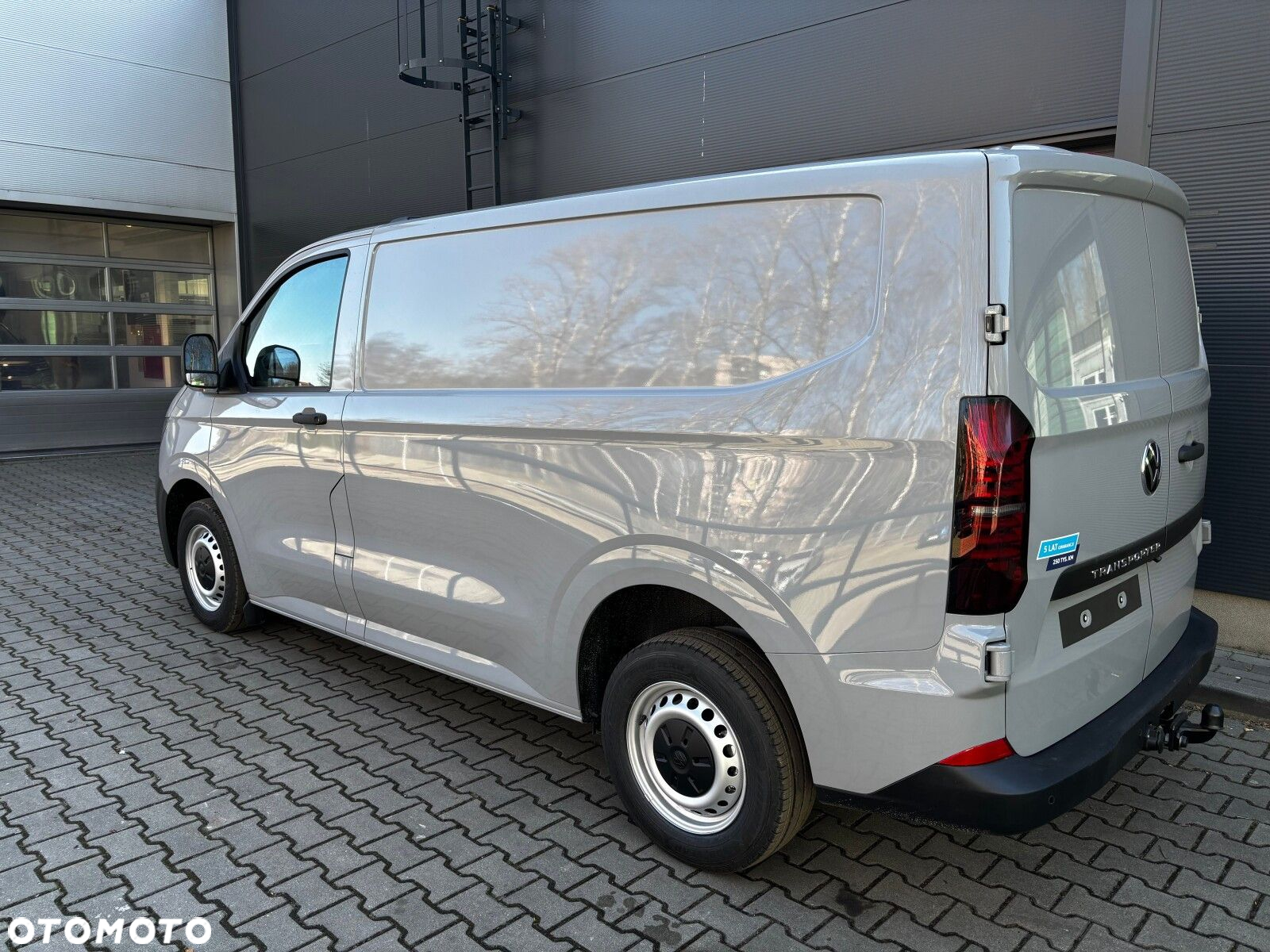 Volkswagen Transporter 2.0 TDI 150 KM 8-b automat. L1 - 29