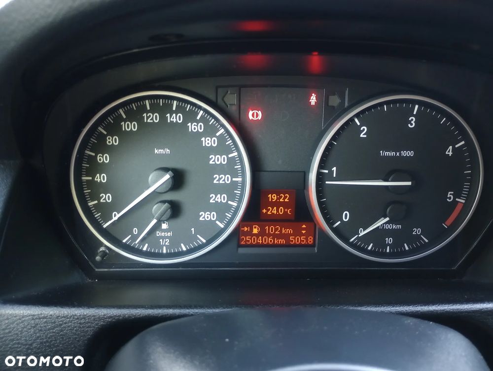 BMW X1 sDrive16d - 11