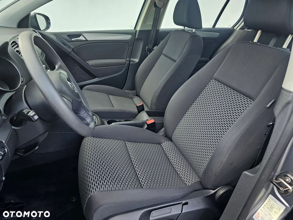 Volkswagen Golf 2.0 TDI DPF Comfortline - 22