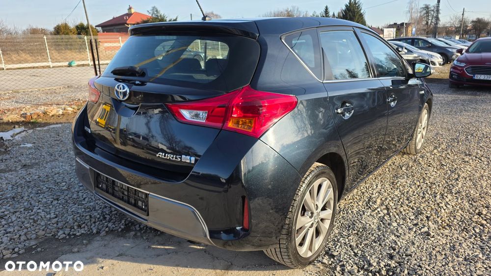Toyota Auris - 5