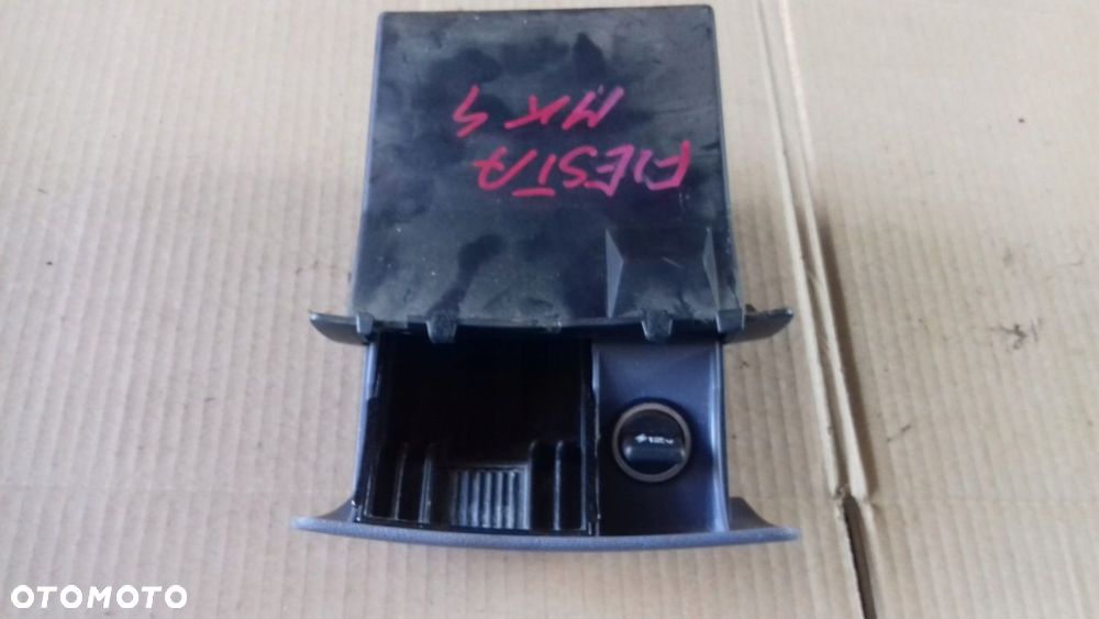 POPIELNICZKA SCHOWEK FORD FIESTA MK4 95-99 5D - 2