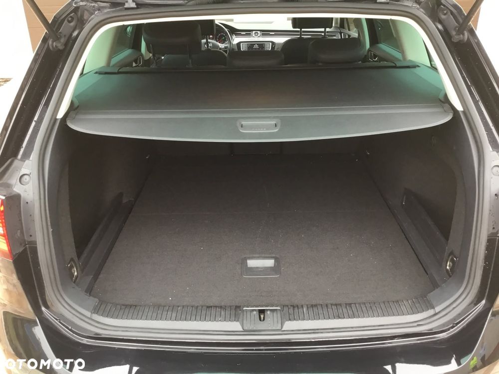 Volkswagen Passat 2.0 TDI SCR DSG Highline - 29