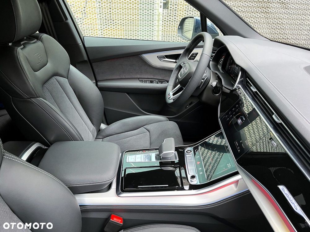Audi Q7 - 11