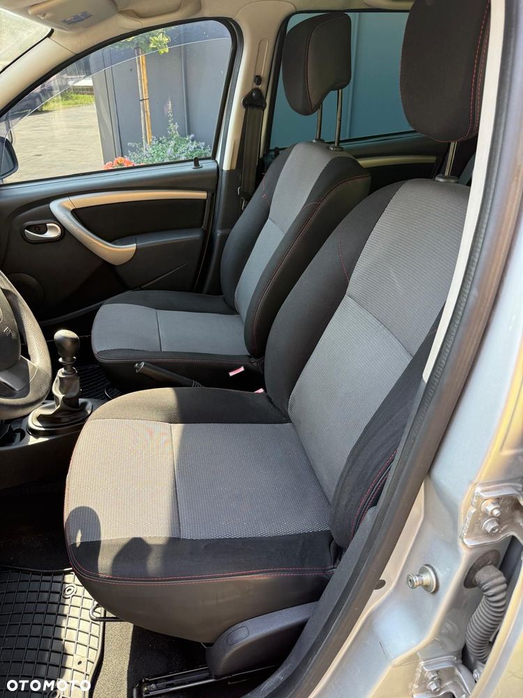 Dacia Duster dCi 110 FAP 4x2 Laureate - 9