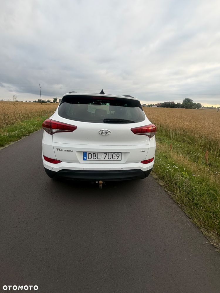 Hyundai Tucson 1.7 CRDI BlueDrive Style 2WD - 2