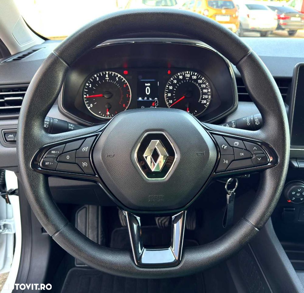Renault Clio - 21