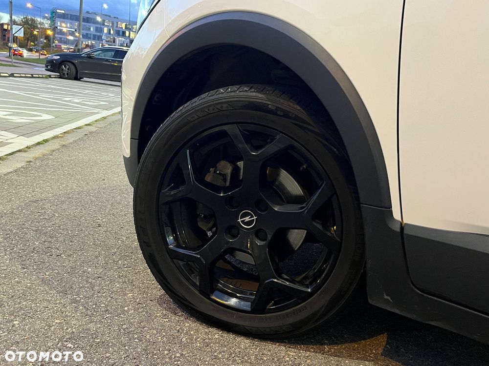 Opel Crossland 1.2 T GS Line - 40