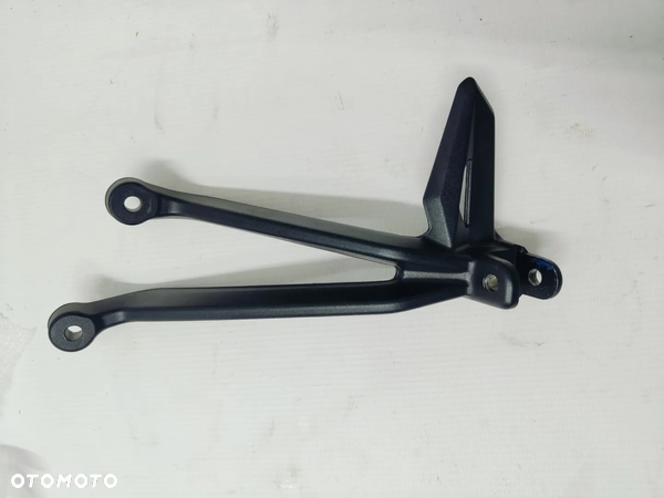 Set lewy tył Triumph Street Triple 765
