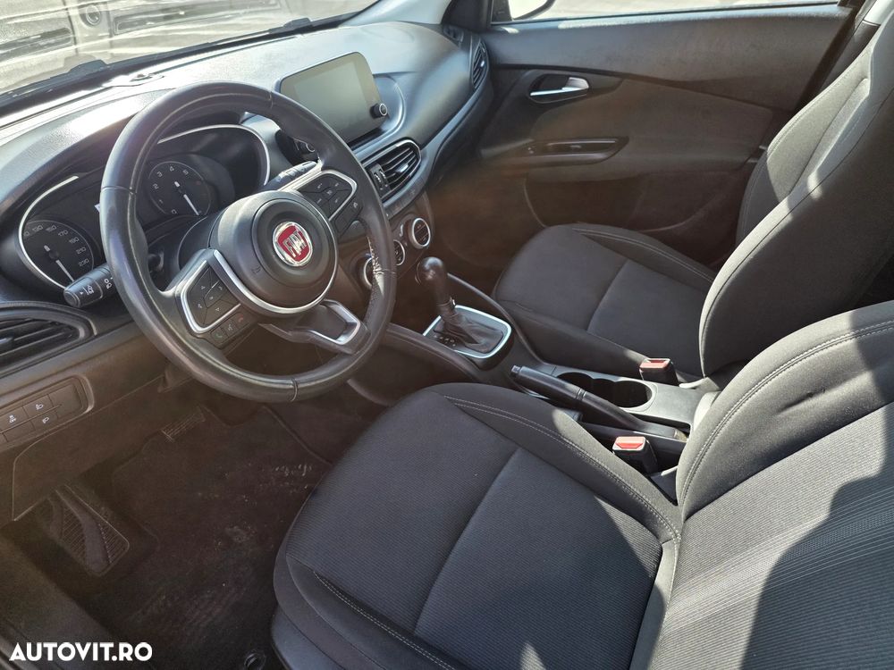 Fiat Tipo 1.5 130 CP MHEV DCT7 Cross - 5