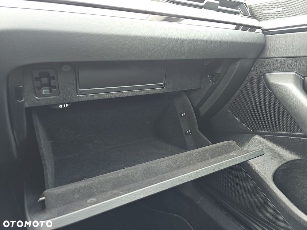 Volkswagen Arteon 2.0 TSI Elegance DSG - 24