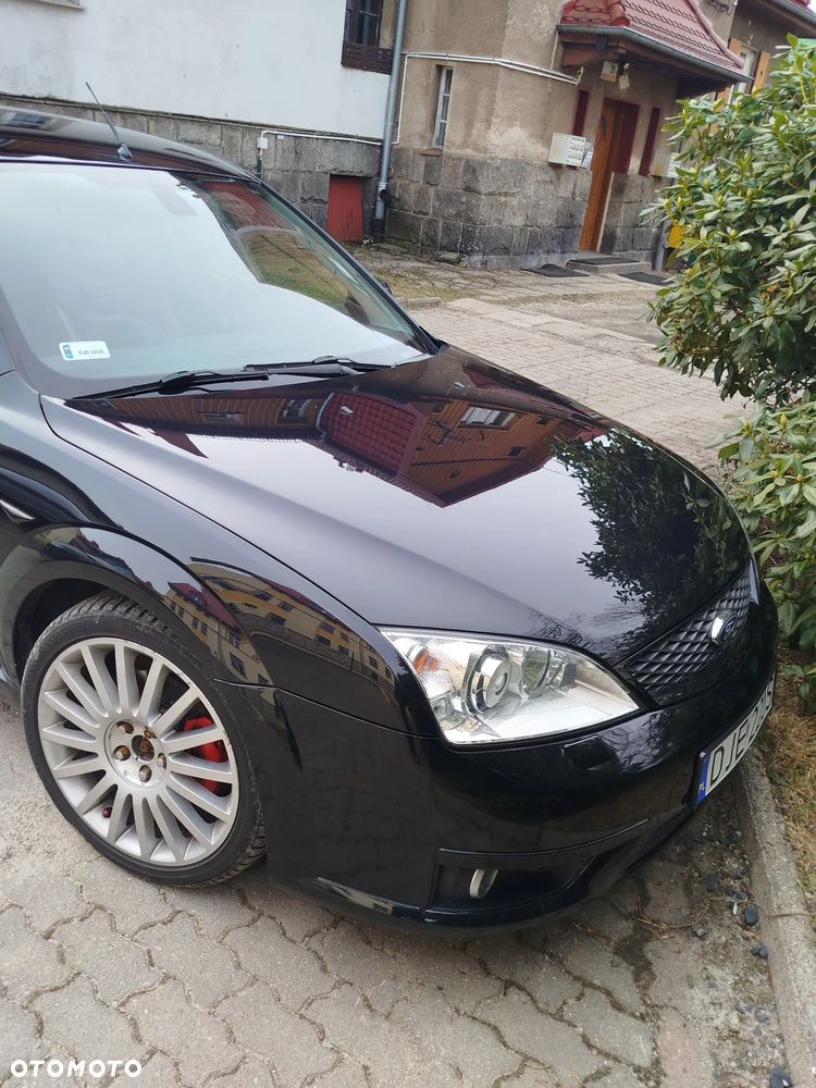 Ford Mondeo V6 ST 220 - 7