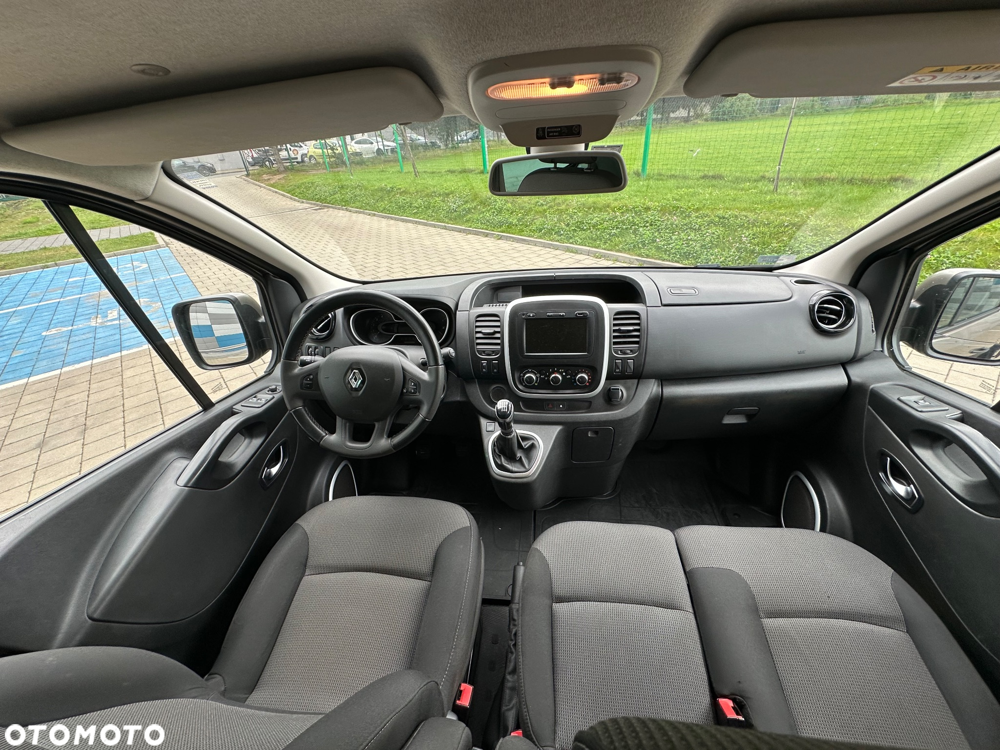Renault Trafic Grand SpaceClass 2.0 dCi - 8