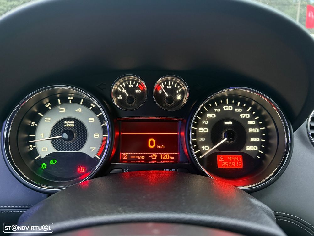 Peugeot RCZ 1.6 200 THP - 19