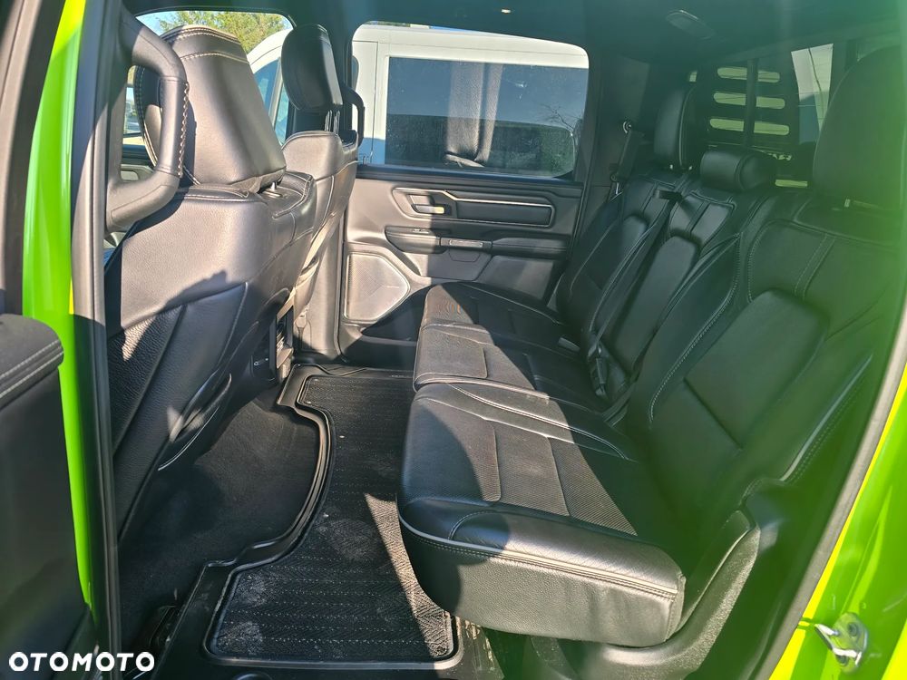 RAM 1500 5.7 Crew Cab Shortbed Limited Black - 22