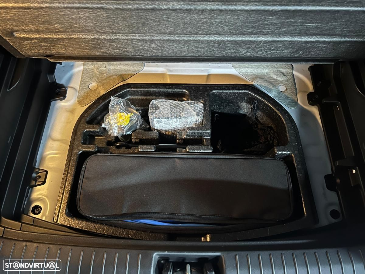 Hyundai Kauai EV 64 kWh Premium - 46