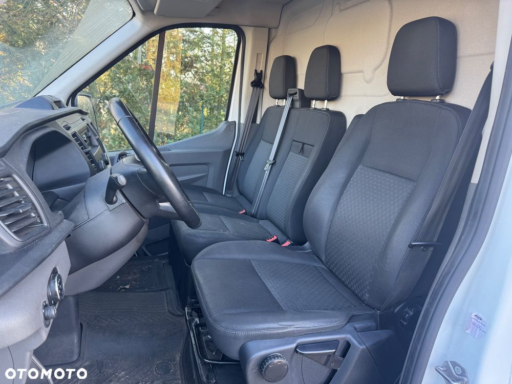 Ford Transit - 13