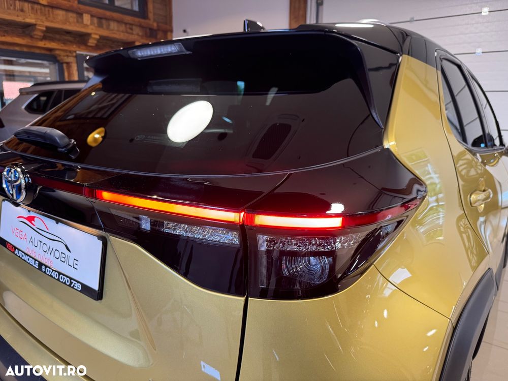 Toyota Yaris Cross Hybrid 130 1.5 VVT-i Style Plus - 33