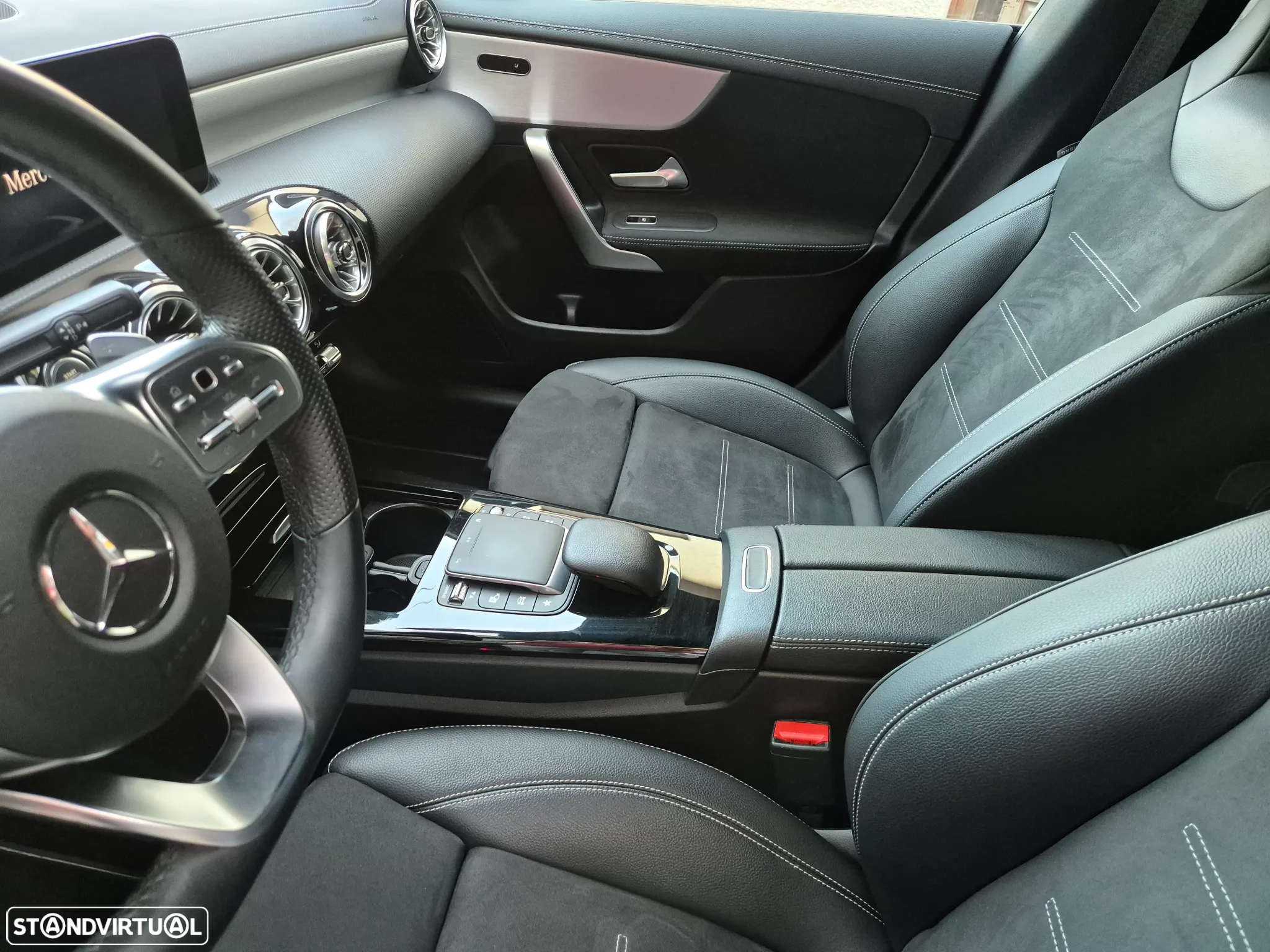Mercedes-Benz CLA 250 e Shooting Brake AMG Line - 30