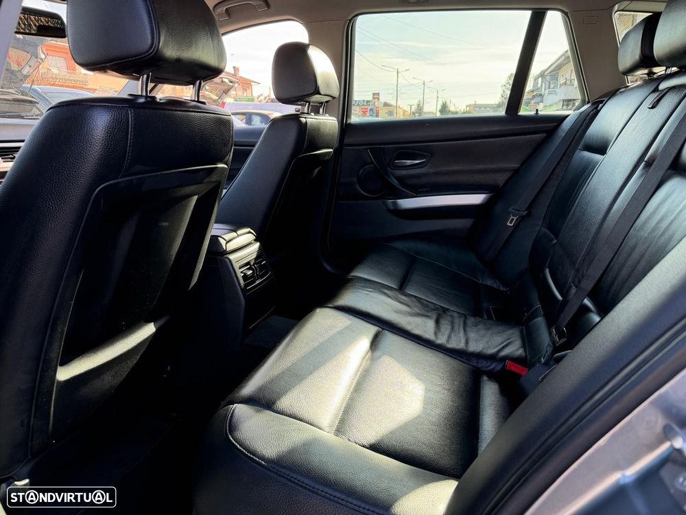 BMW 318 d Touring Line Sport - 10