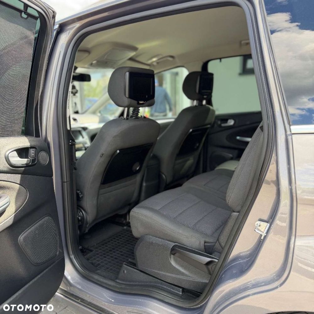 Ford S-Max - 22