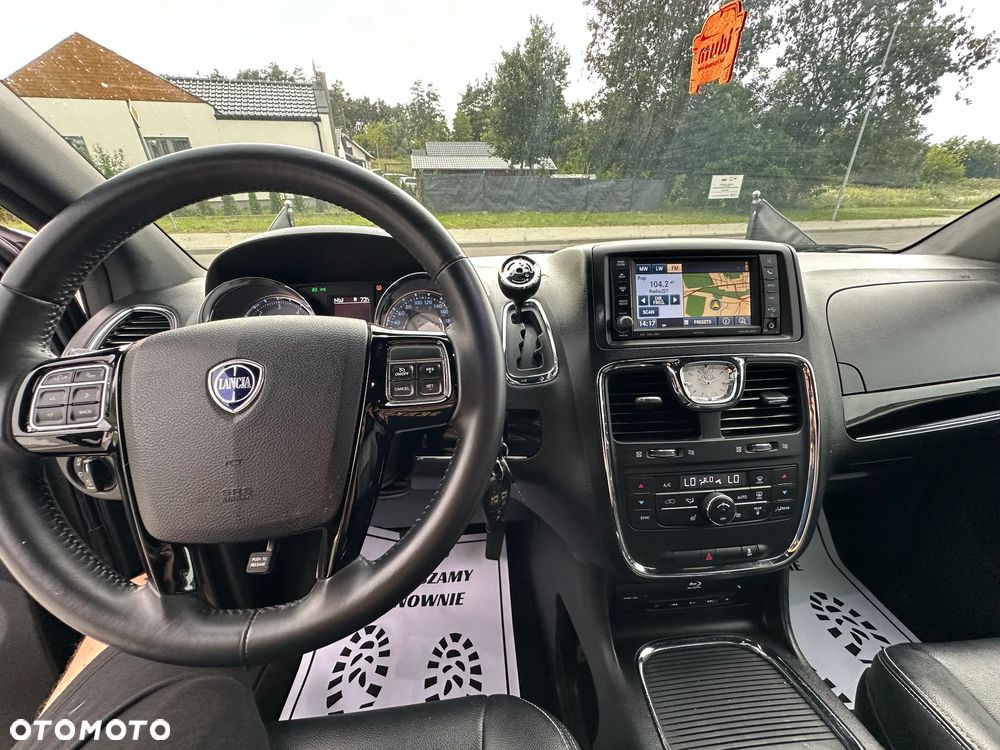 Lancia Voyager 2.8 Multijet 16v S - 24