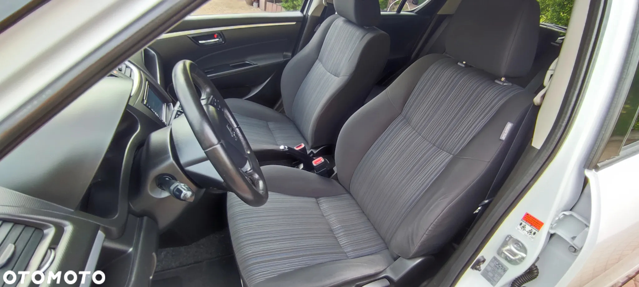 Suzuki Swift 1.2 Premium - 24