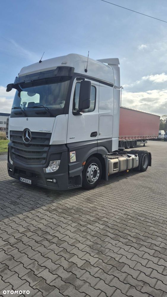 Mercedes-Benz Low Deck