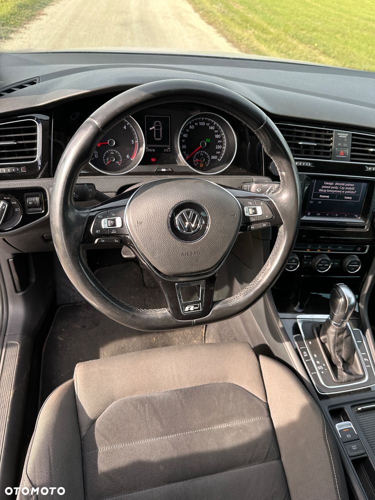 Volkswagen Golf - 12