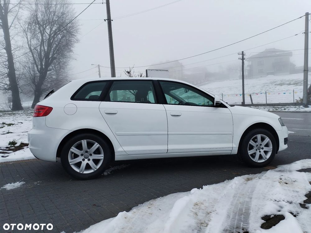 Audi A3 Sportback - 6