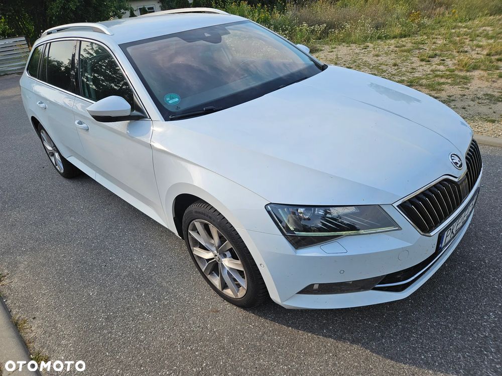 Skoda Superb 2.0 TDI DSG Sportline - 8