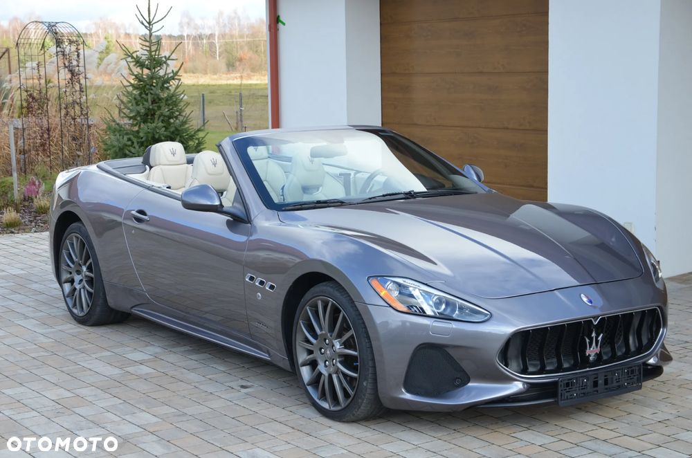 Maserati GranCabrio Sport - 9
