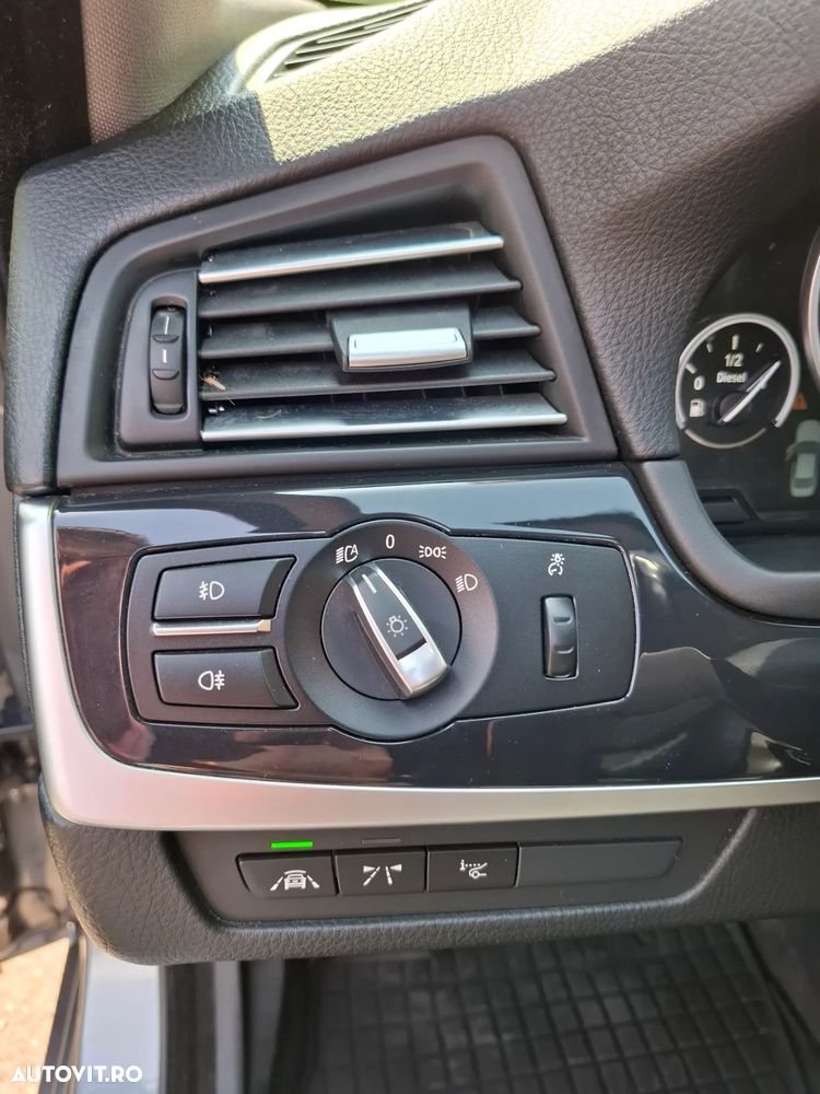 BMW Seria 5 525d xDrive Aut. Luxury Line - 17