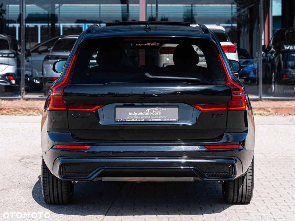 Volvo XC 60 B5 B AWD Plus Dark - 18