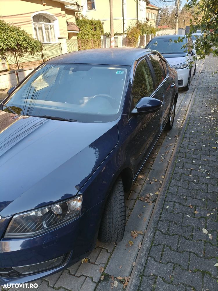 Skoda Octavia 1.6 TDI AMBITION DSG - 1
