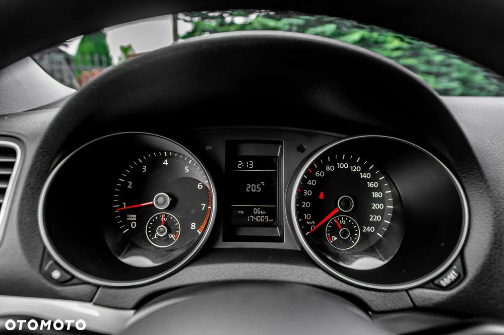 Volkswagen Golf 1.6 Edition - 30