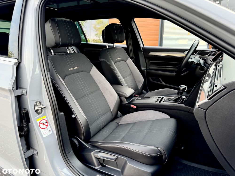 Volkswagen Passat Alltrack 2.0 TDI SCR DSG 4Motion - 7