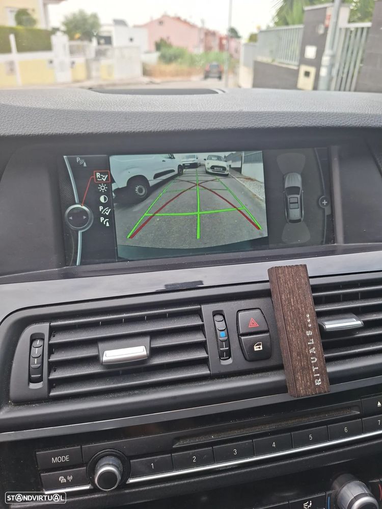 BMW 520 d Auto - 16