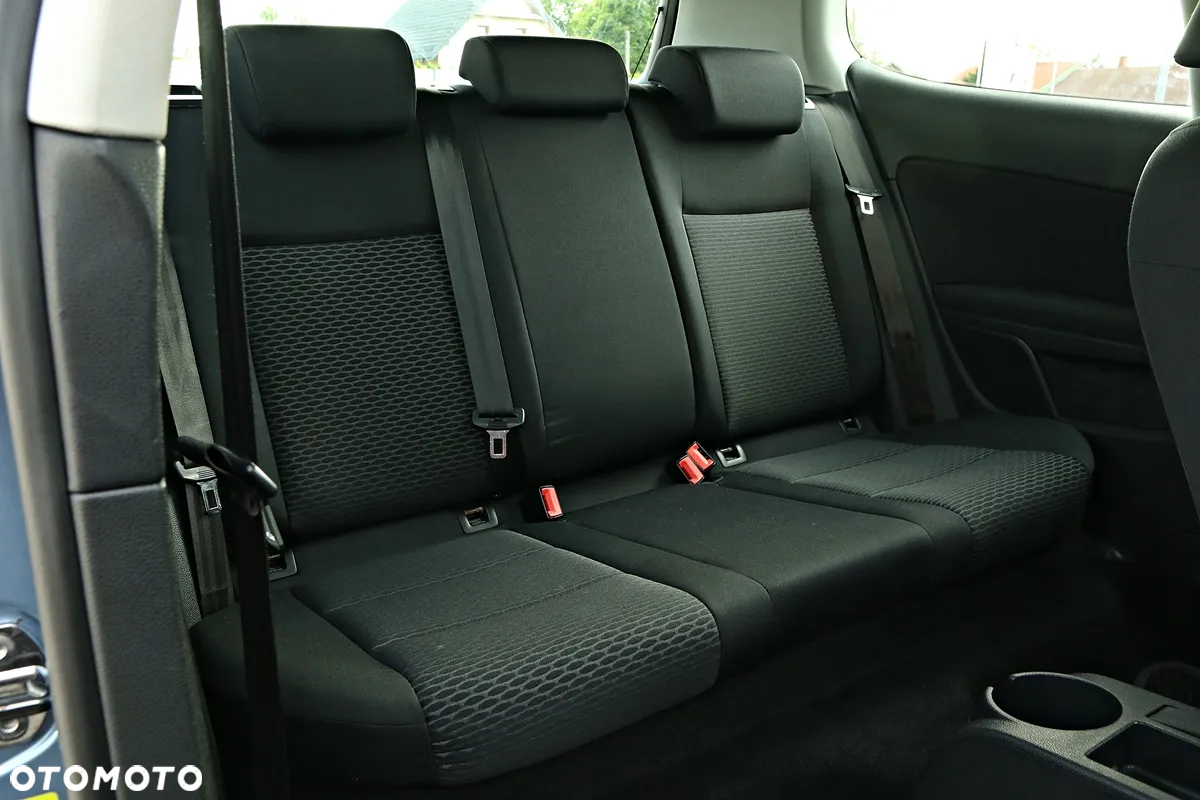 Volkswagen Golf - 27
